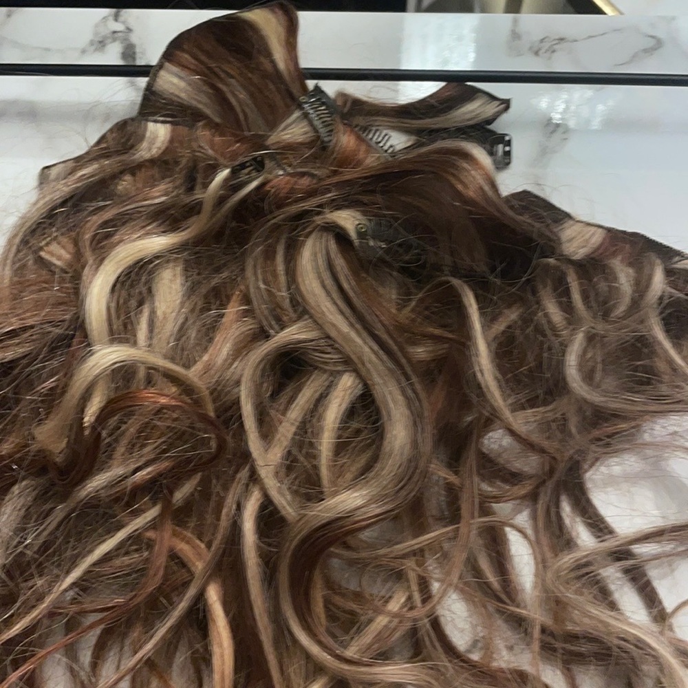 Clip in hair extensions with highlights - Picture 5 of 5